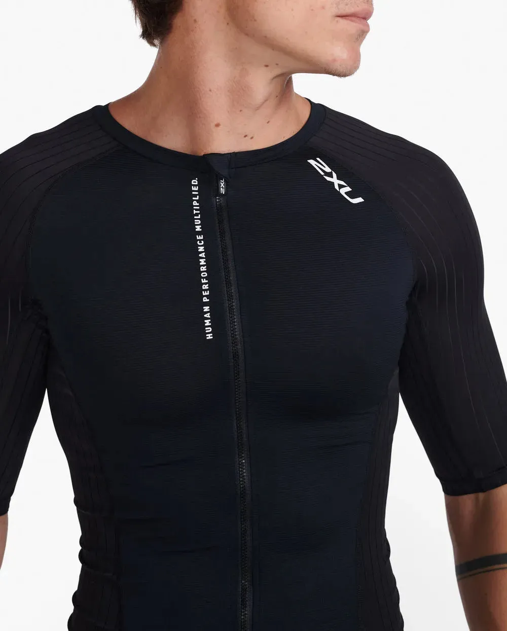 2XU Aero Tri Sleeved Men's Triathlon Top (Black/White)