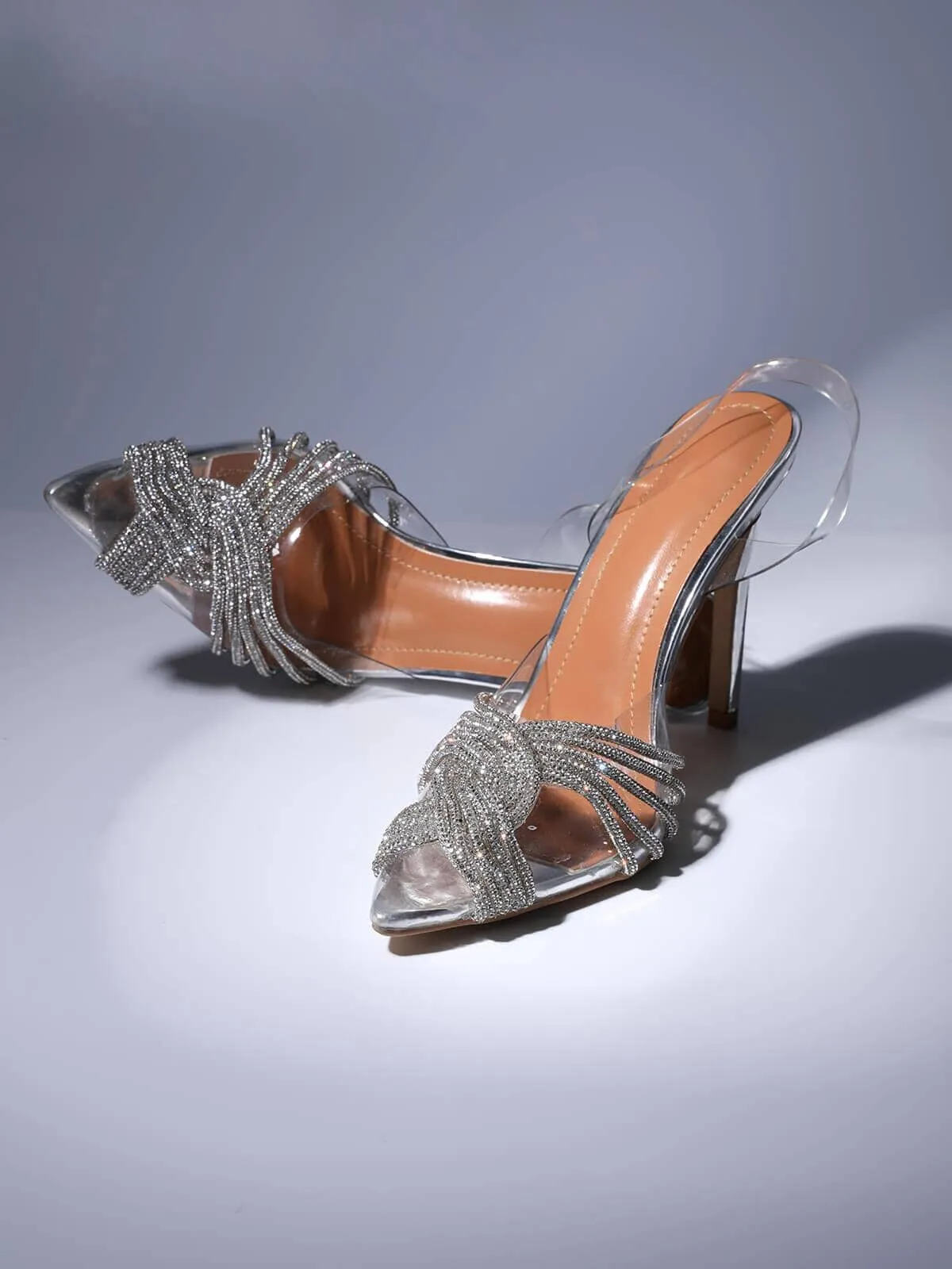 CRYSTAL EMBELLISHED SANDALS IN SILVER Gloria Lanvin