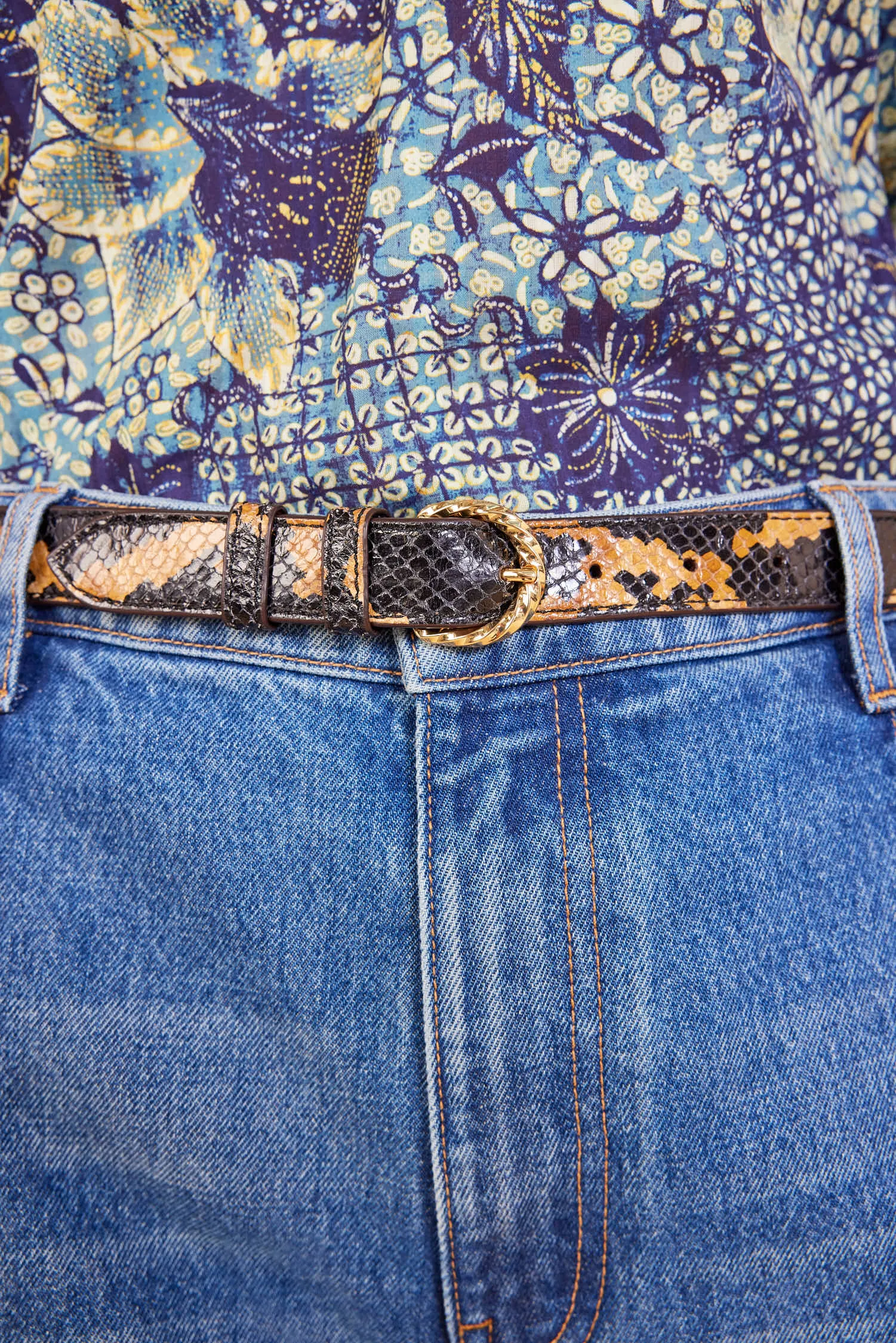 Gia Twisted Buckle Belt - Desert Exotic Ulla Johnson