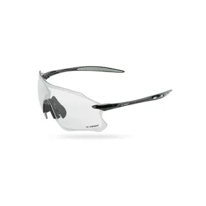 Gist Pack Sports Sunglasses (Photocromic Polish Black)