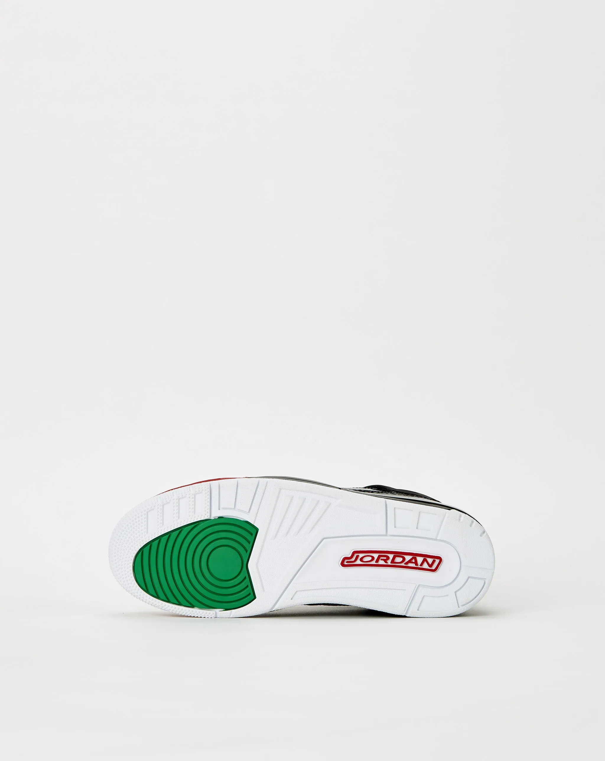 Jordan Spizike Low