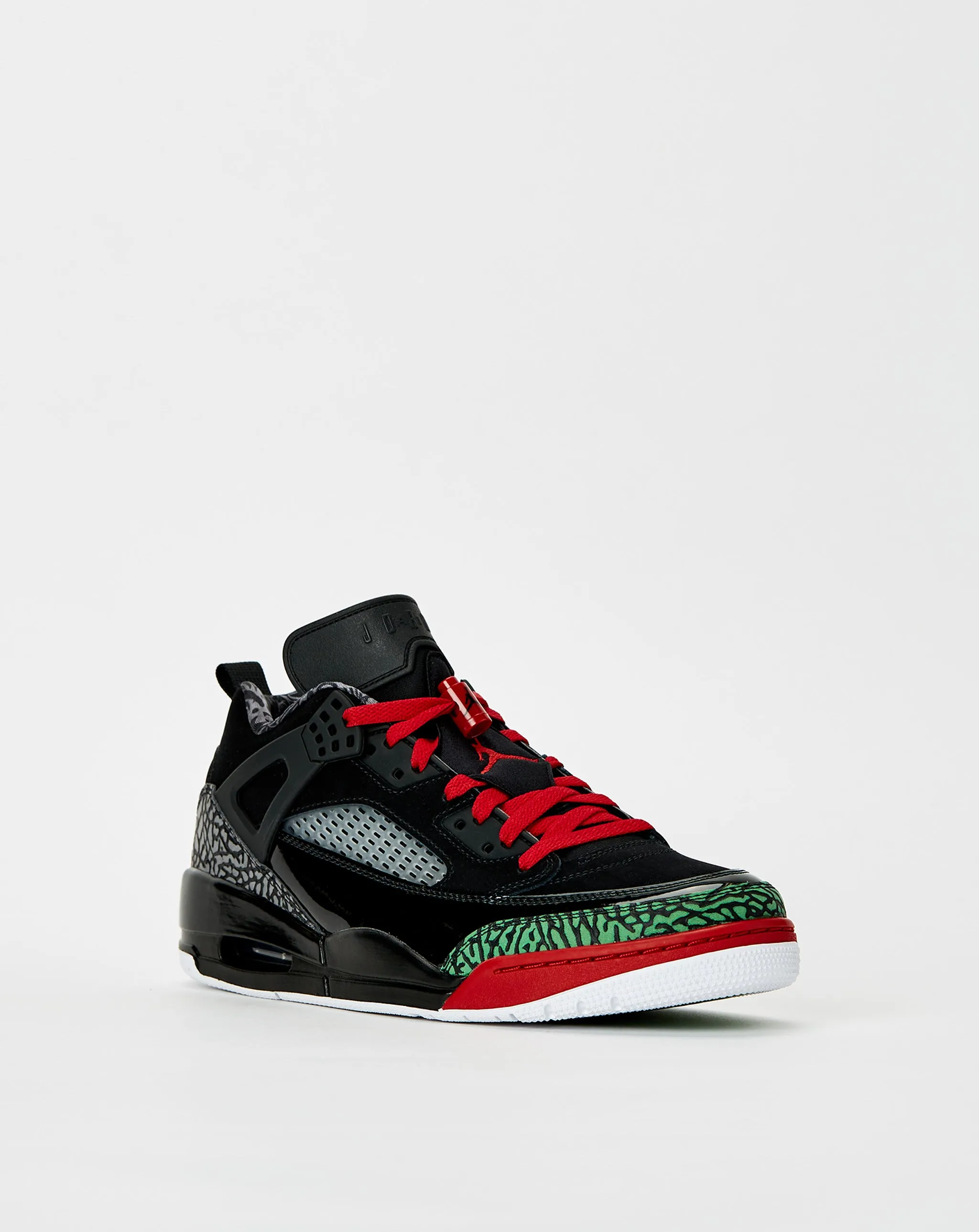 Jordan Spizike Low