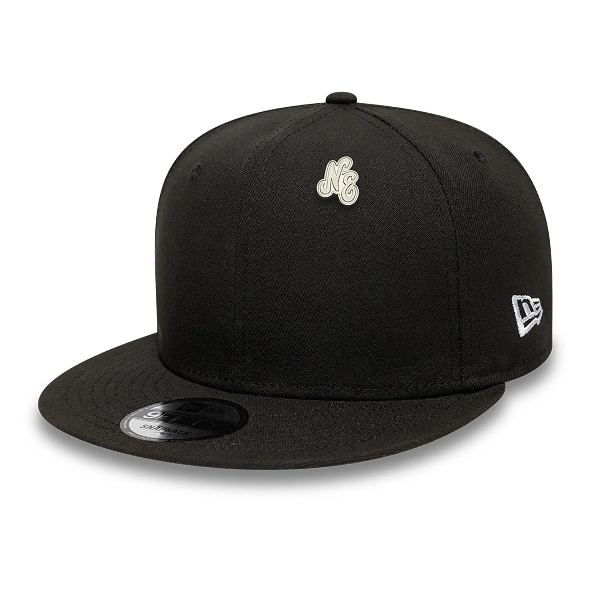 New Era Script Heritage Connect Silver Pin Badge NEW ERA