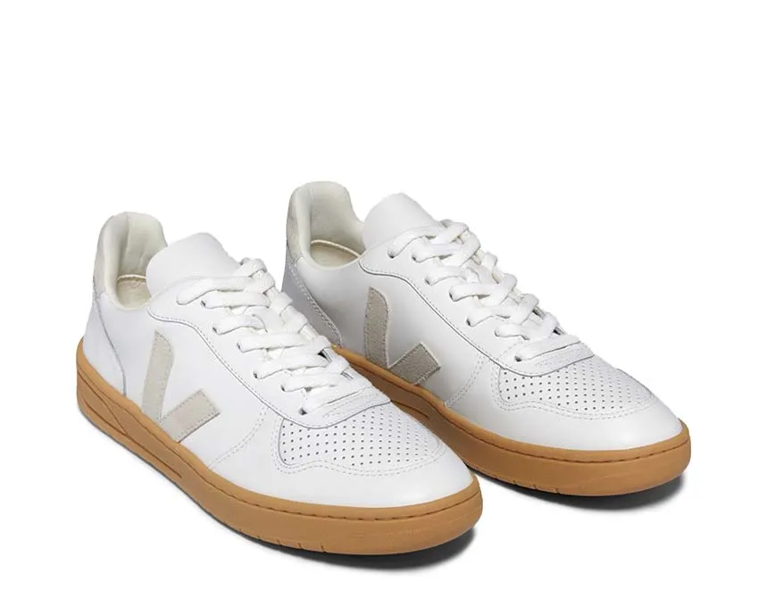 Veja V-10 Leather