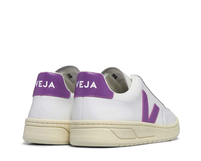 Veja V-12 Leather
